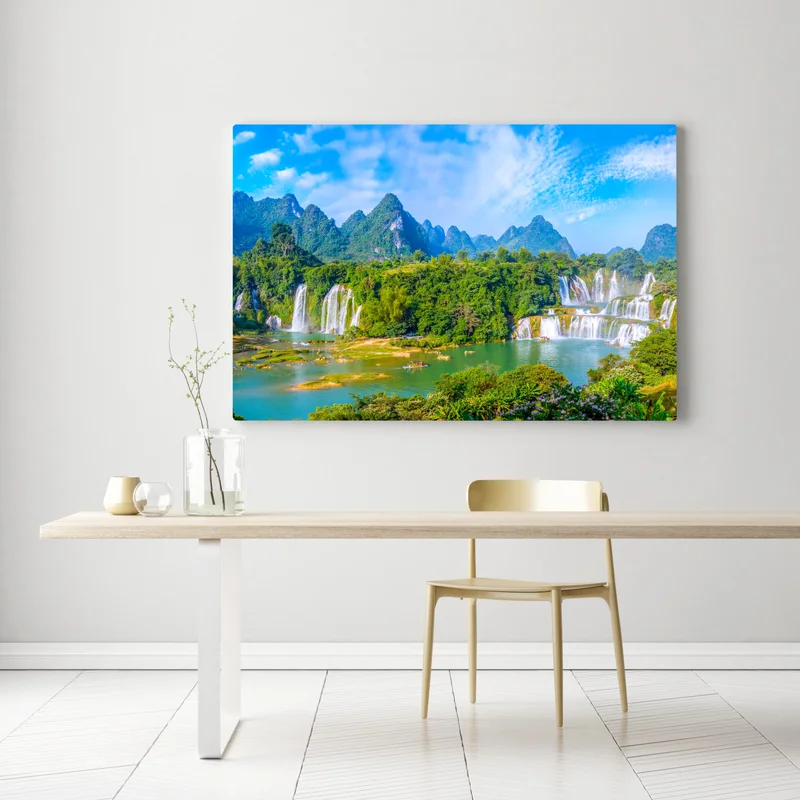 Leinwandbild üppige panoramaansicht eines wasserfalls mit karstbergen Leinwandbild üppige panoramaansicht eines wasserfalls mit karstbergen