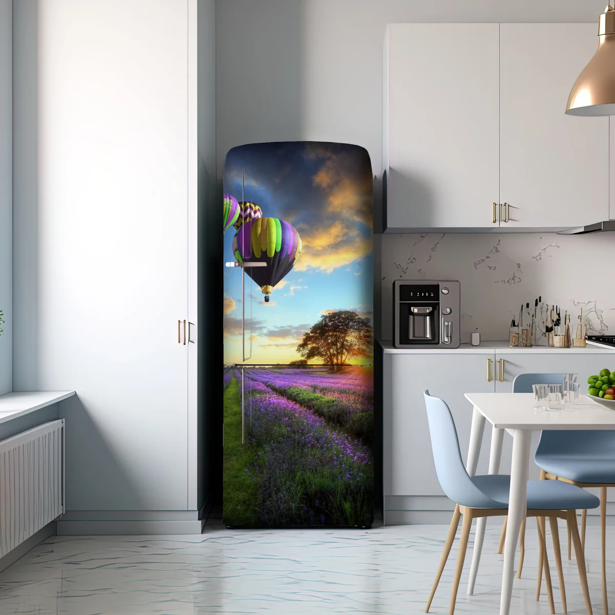 Kühlschrankaufkleber lavendersonnenuntergang mit bunten heißluftballons Kühlschrankaufkleber lavendersonnenuntergang mit bunten heißluftballons