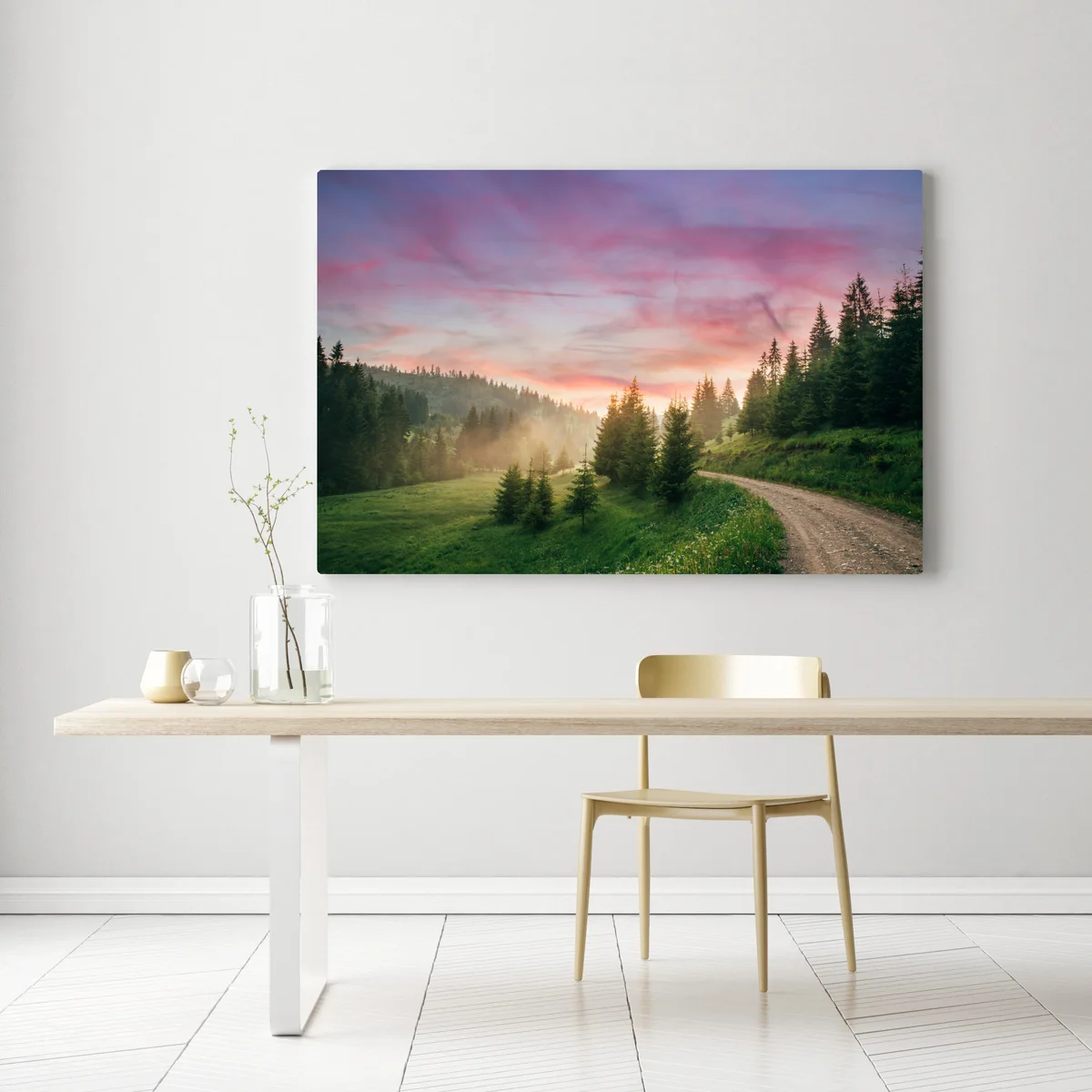 Leinwandbild nebliger sonnenuntergang im kiefernwald Leinwandbild nebliger sonnenuntergang im kiefernwald