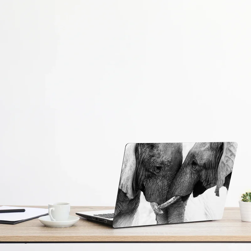 Laptop-Aufkleber elefanten umarmung schwarzweißes porträt Laptop-Aufkleber elefanten umarmung schwarzweißes porträt