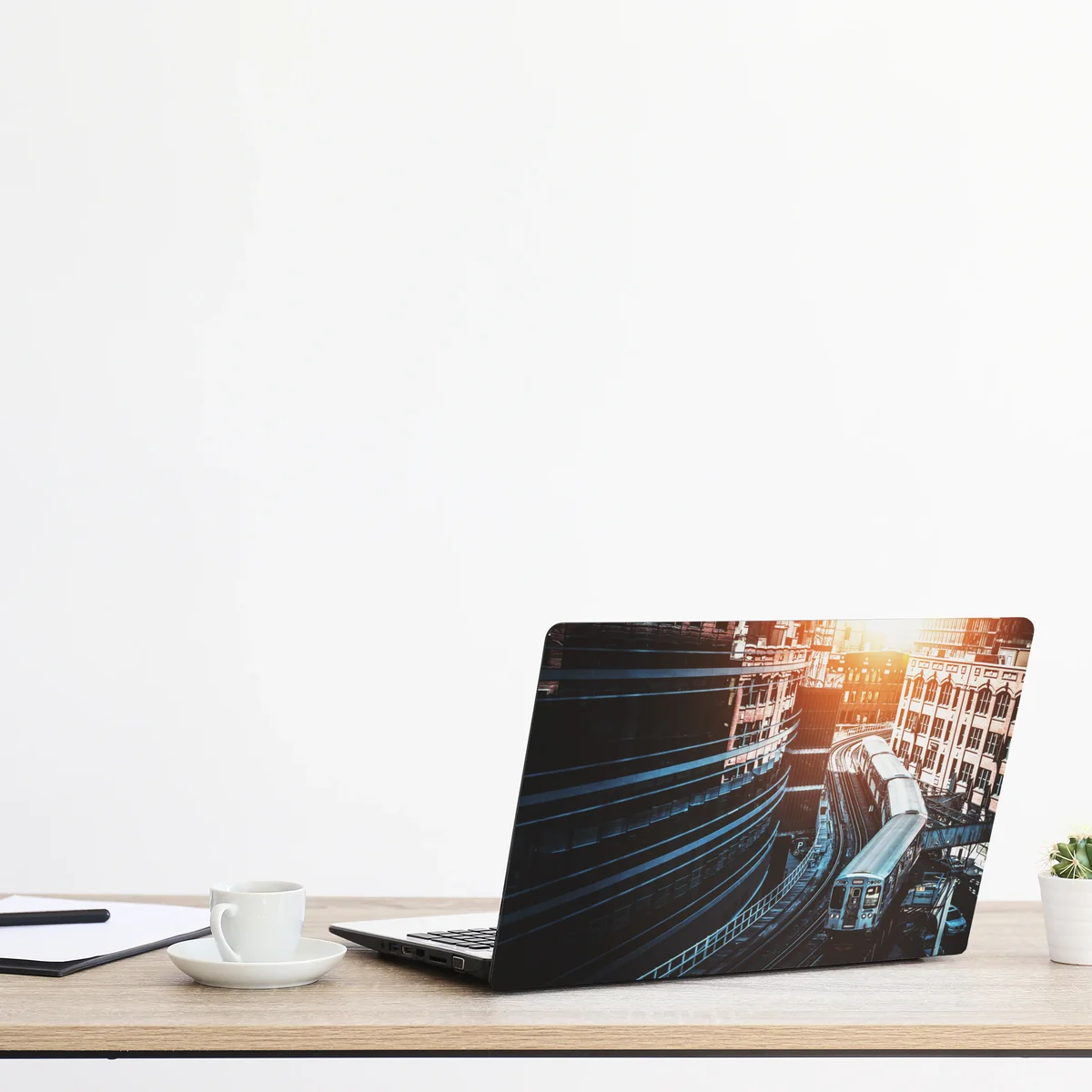 Laptop-Aufkleber Chicago hochbahn zwischen gebäuden Laptop-Aufkleber Chicago hochbahn zwischen gebäuden