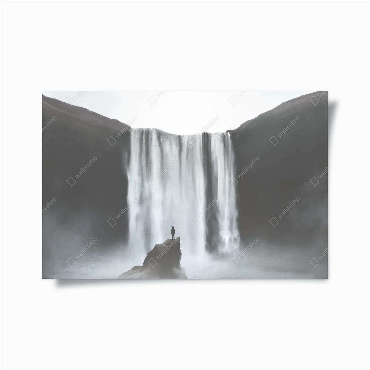 Poster silhouette vor nebligem wasserfall • Poster bei Wallnifity® Poster silhouette vor nebligem wasserfall • Poster bei Wallnifity®