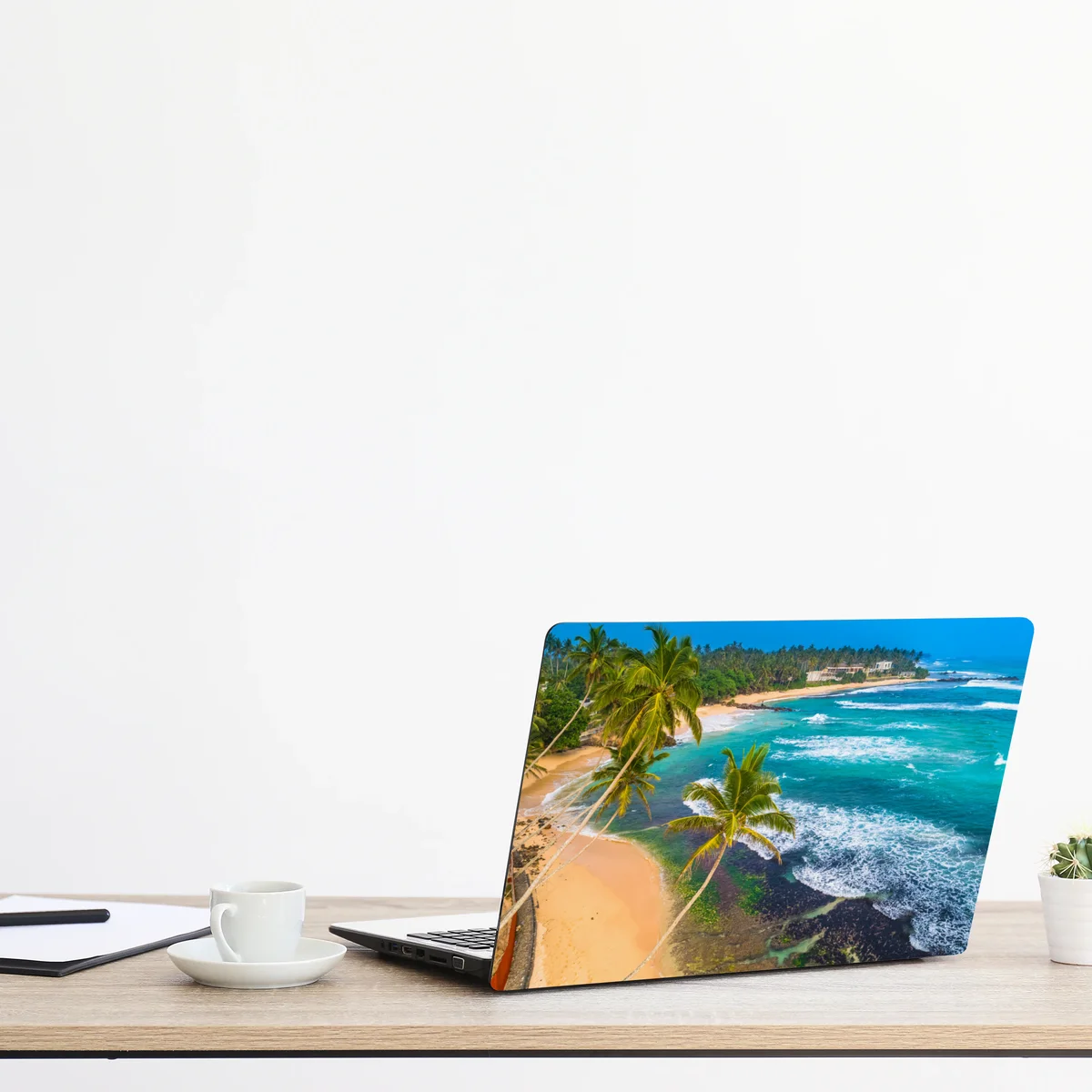 Laptop-Aufkleber türkisfarbene tropische küste mit palmen Laptop-Aufkleber türkisfarbene tropische küste mit palmen