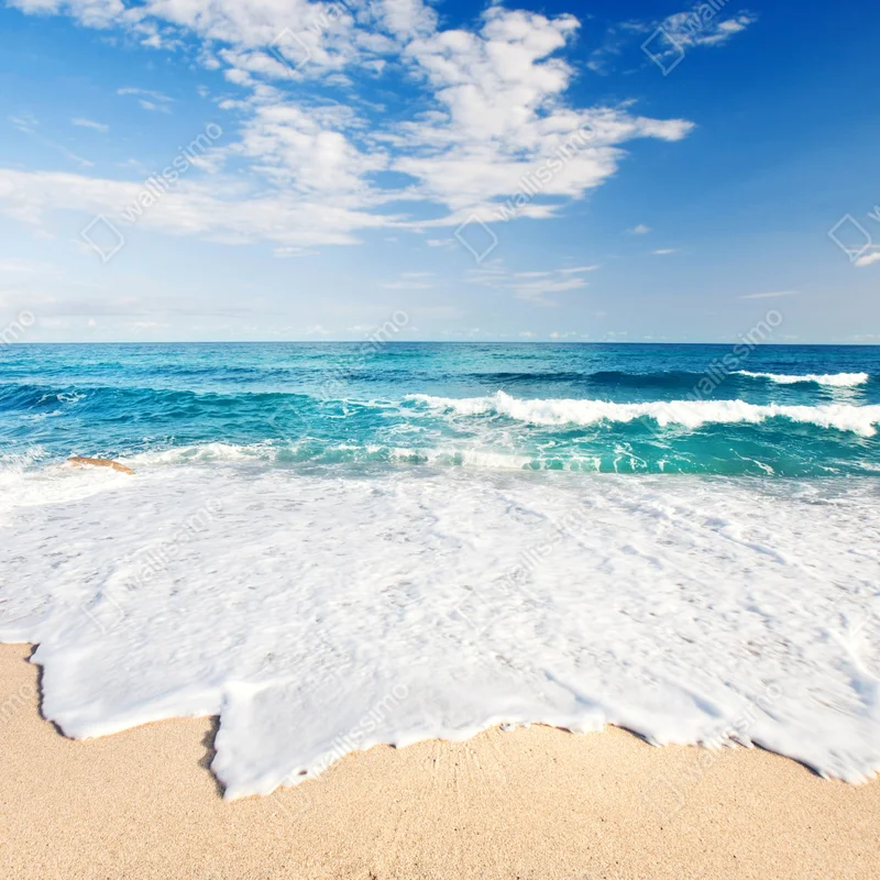 Fototapete türkisfarbene wellen am sandstrand Fototapete türkisfarbene wellen am sandstrand