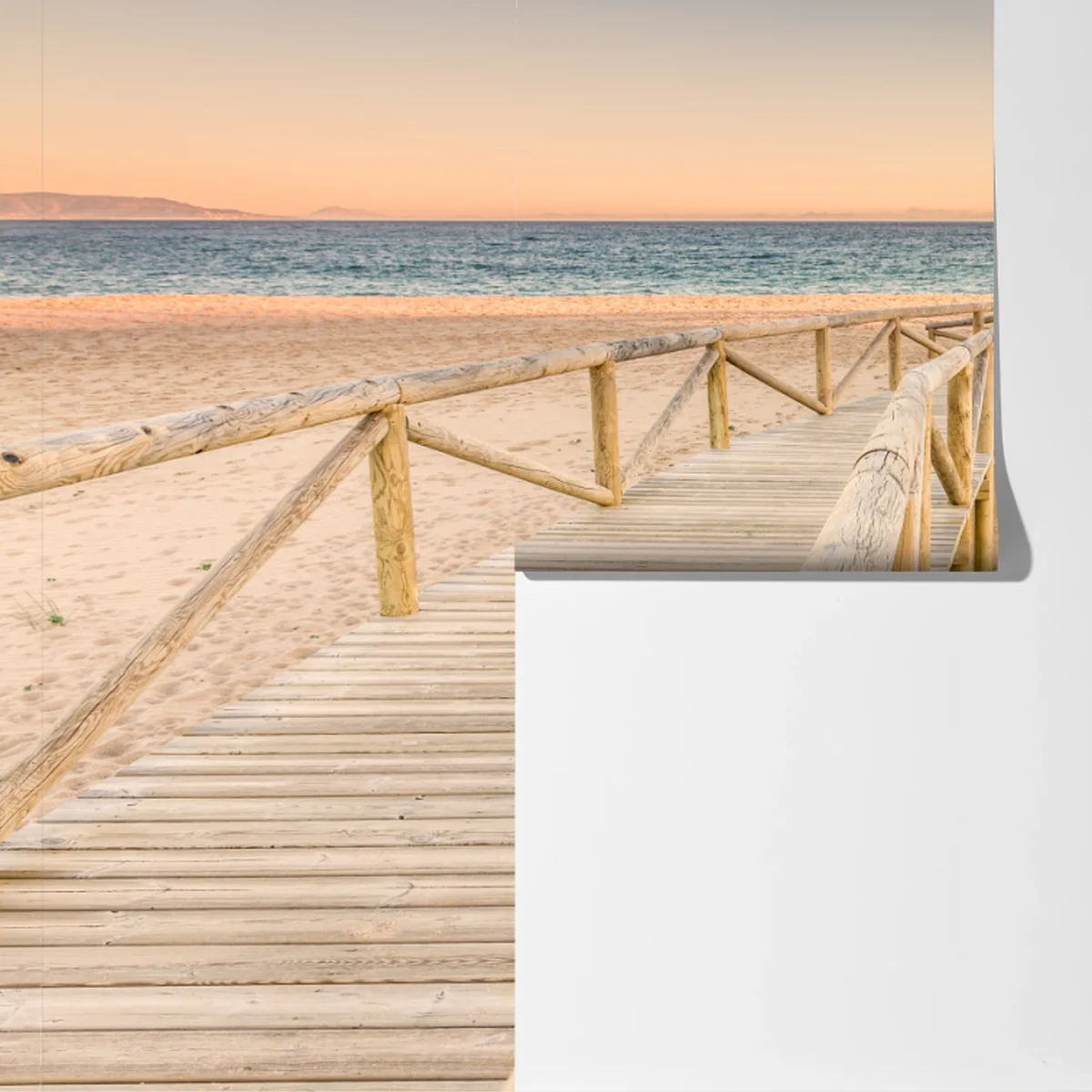 Fototapete hölzerner steg zum strand von Trafalgar bei sonnenuntergang Fototapete hölzerner steg zum strand von Trafalgar bei sonnenuntergang