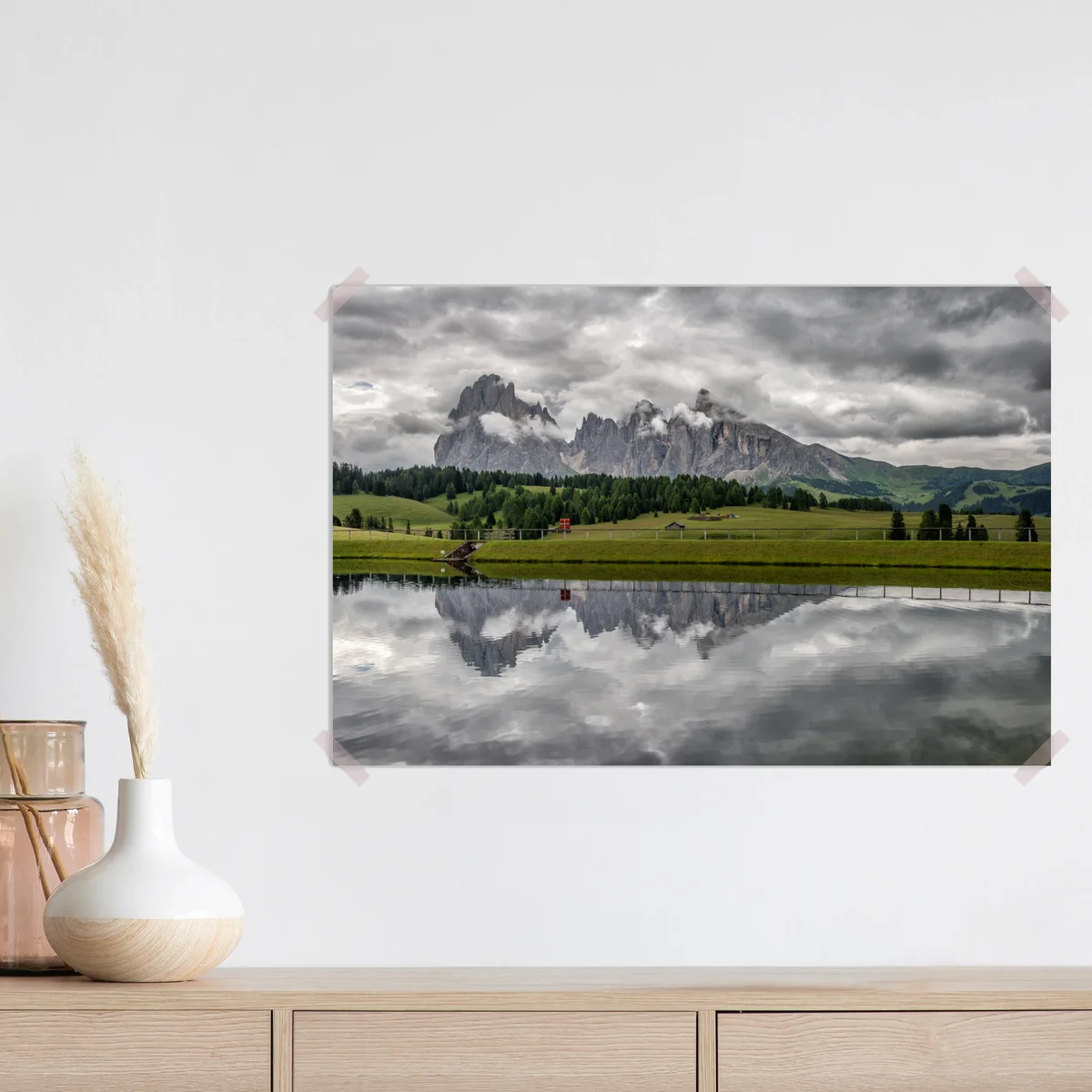 Poster dunkler himmel über Alpe di Siusi • Poster bei Wallnifity® Poster dunkler himmel über Alpe di Siusi • Poster bei Wallnifity®