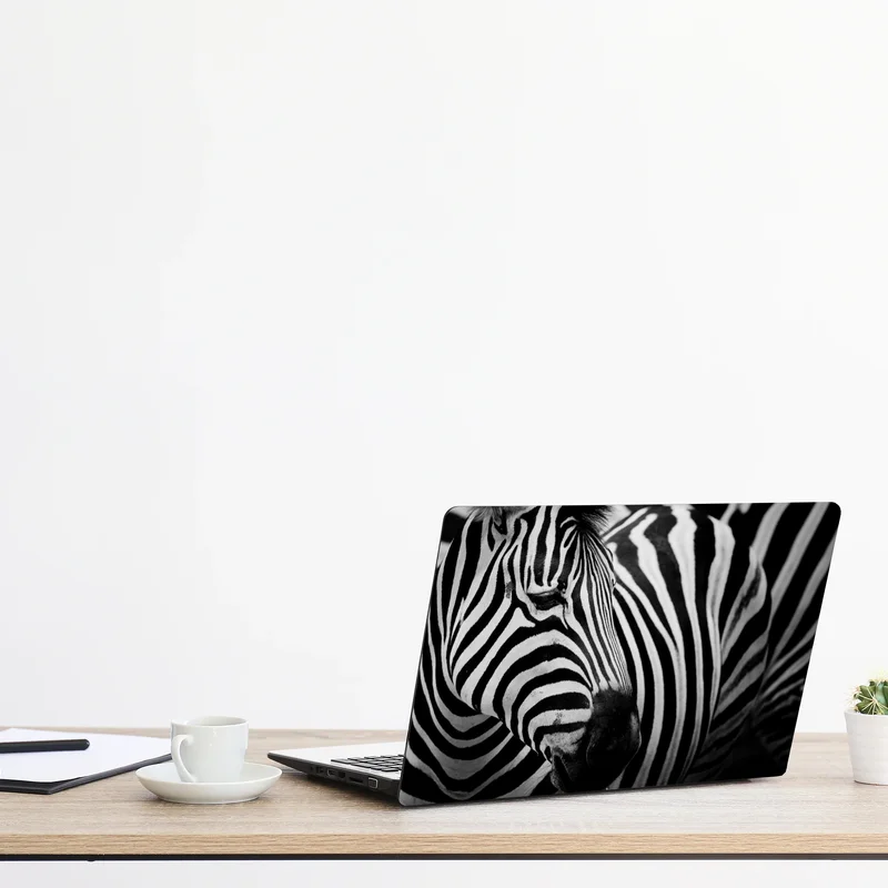 Laptop-Aufkleber zebra in monochromen streifen