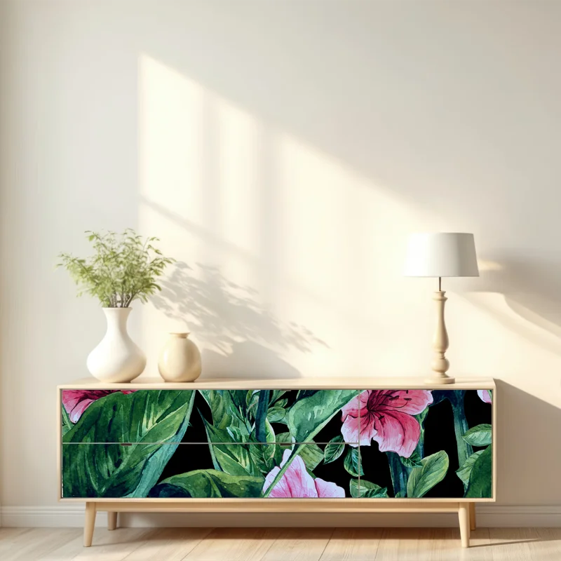 Repositionierbarer Aufkleber rosa aquarellblumen auf schwarzem hintergrund