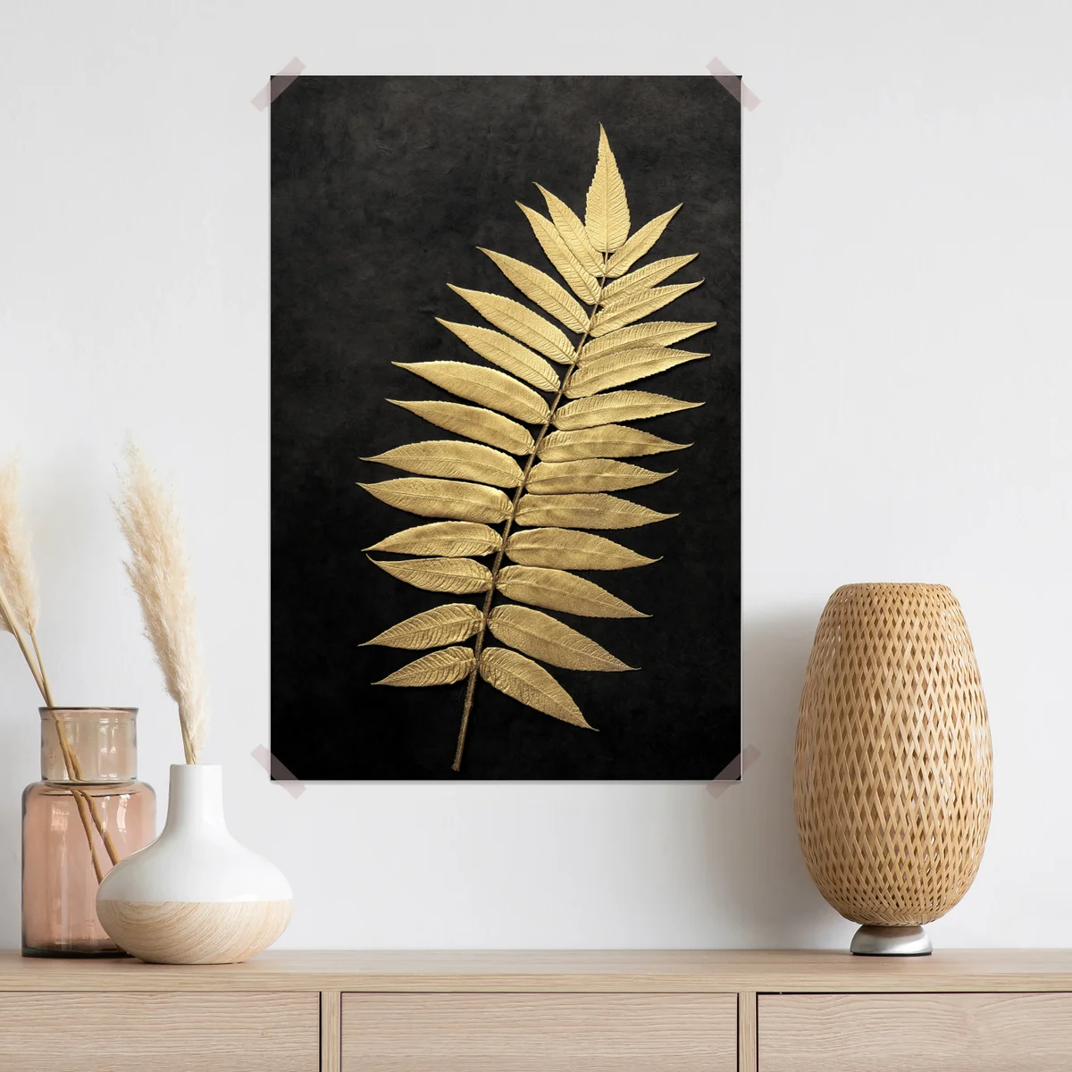 Poster goldener farn vor dunklem hintergrund Poster goldener farn vor dunklem hintergrund