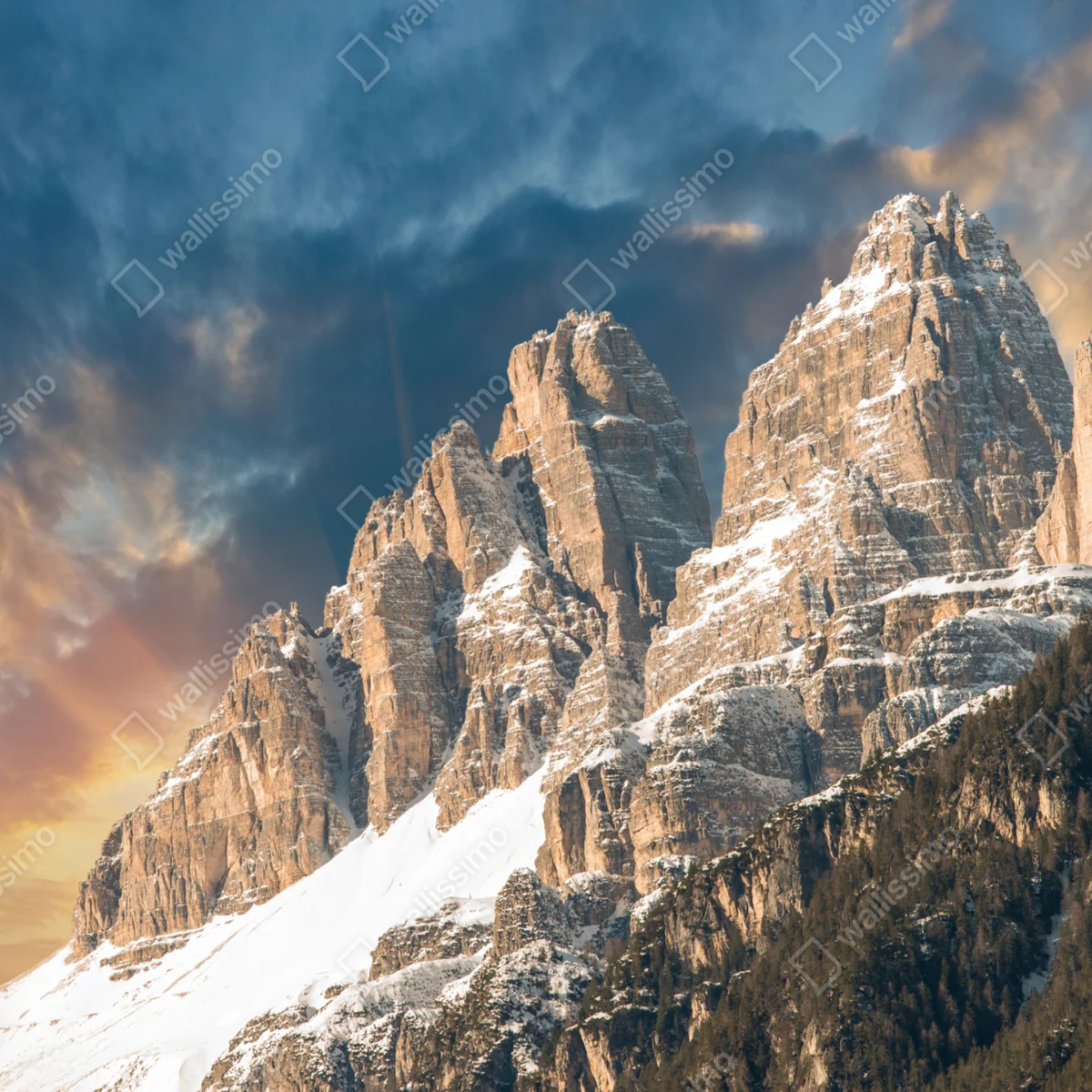 Fototapete dramatischer sonnenuntergang über den Dolomiten Fototapete dramatischer sonnenuntergang über den Dolomiten