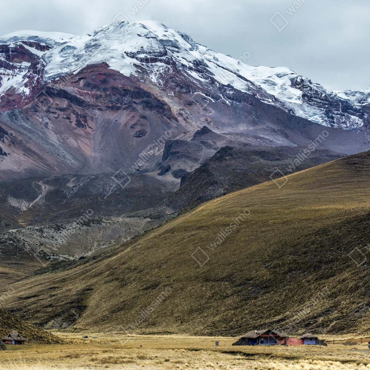 Leinwandbild majestätisches schneebedecktes bergtal Leinwandbild majestätisches schneebedecktes bergtal