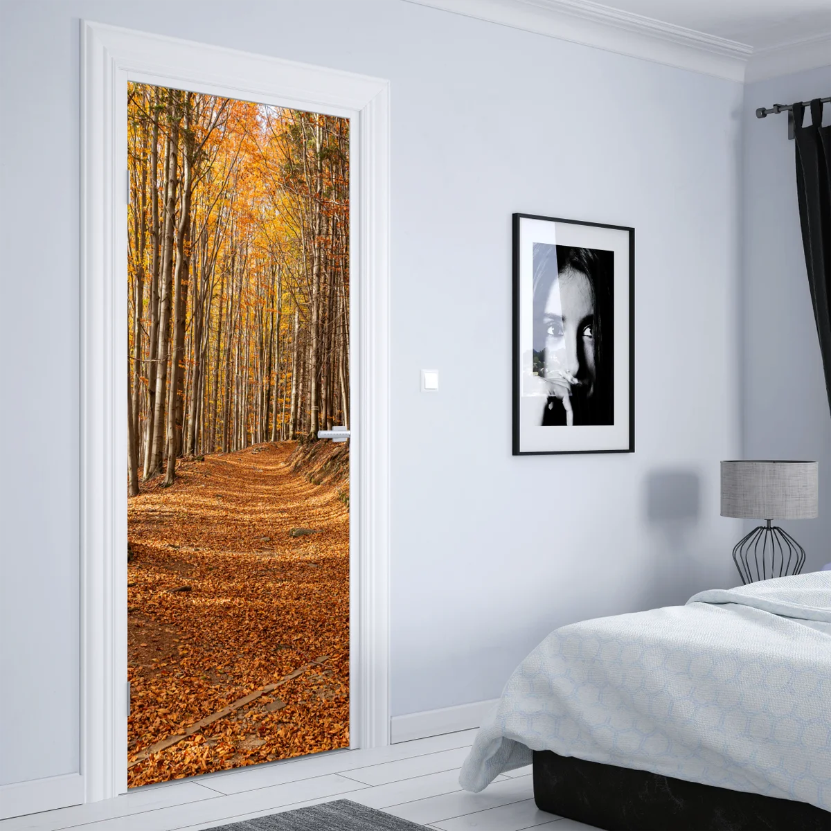 Türaufkleber herbstlicher waldweg mit goldenen blättern Türaufkleber herbstlicher waldweg mit goldenen blättern