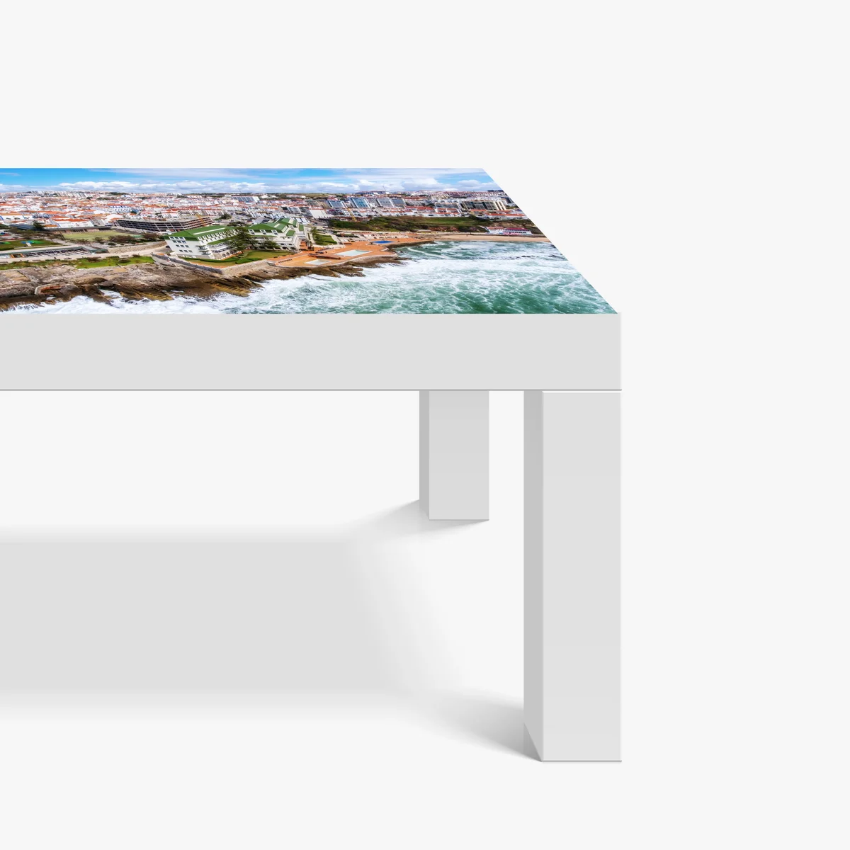 Tischaufkleber und Schreibtischaufkleber luftaufnahme einer küstenstadt mit tosenden wellen Tischaufkleber und Schreibtischaufkleber luftaufnahme einer küstenstadt mit tosenden wellen