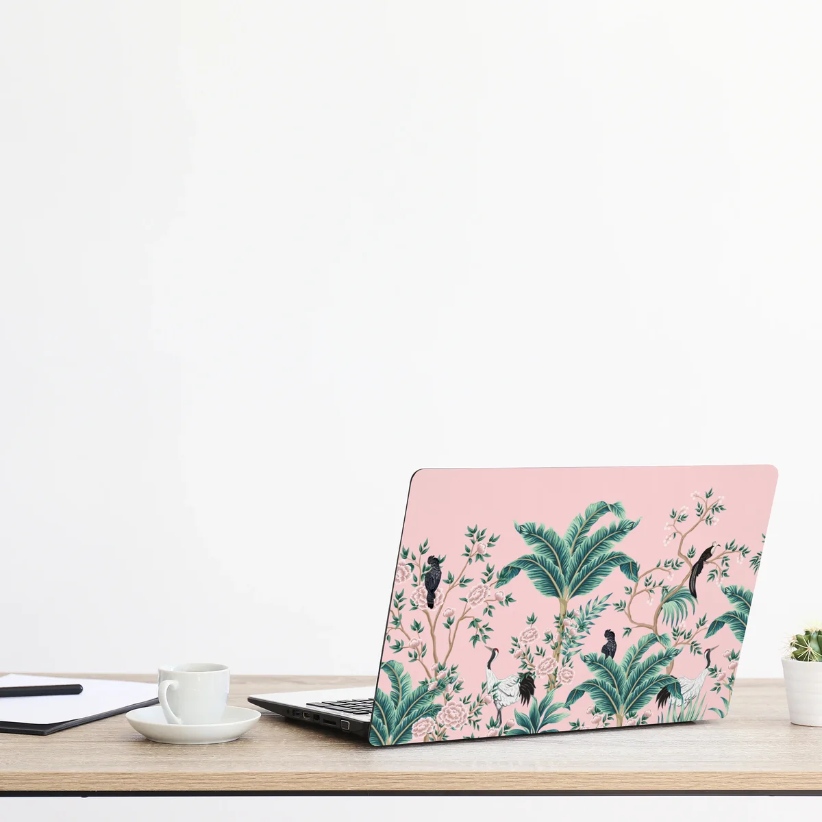 Laptop-Aufkleber pastell tropisches botanisches muster mit kranichen Laptop-Aufkleber pastell tropisches botanisches muster mit kranichen