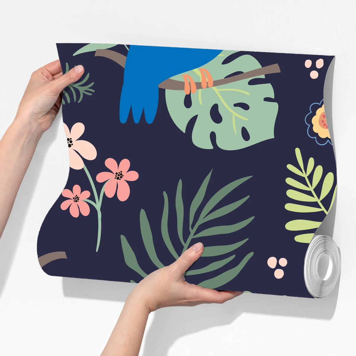 Fototapeta tropikalny wzór z tukanami na granatowym tle Fototapeta tropikalny wzór z tukanami na granatowym tle