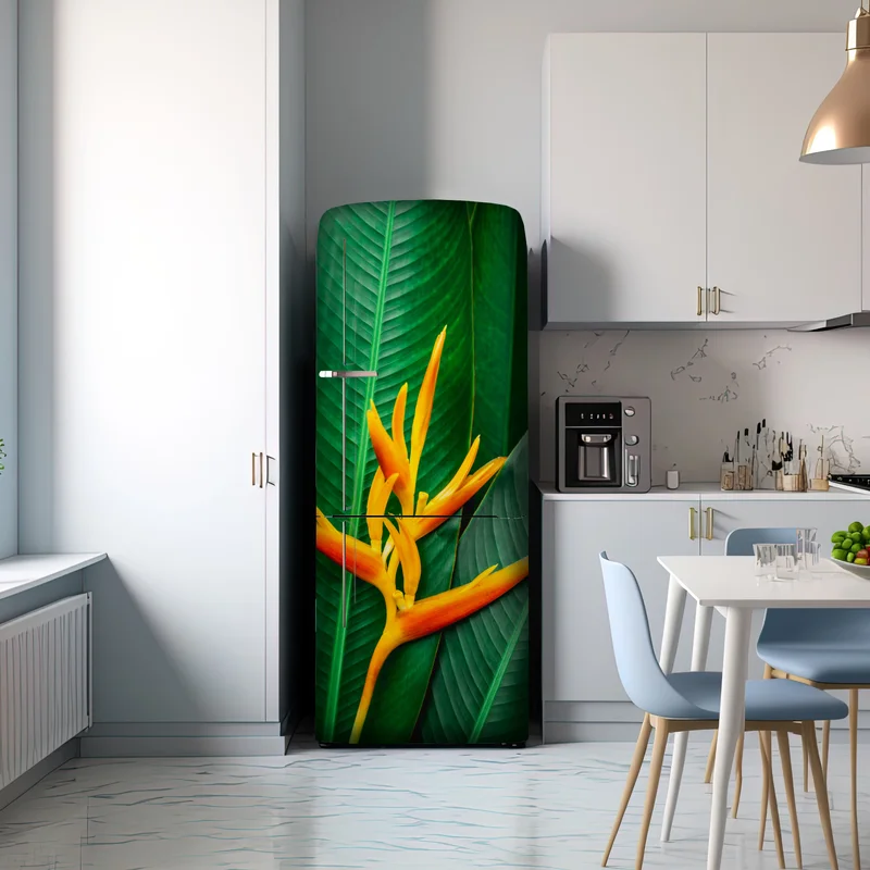 Kühlschrankaufkleber leuchtende heliconia vor grünen blättern Kühlschrankaufkleber leuchtende heliconia vor grünen blättern