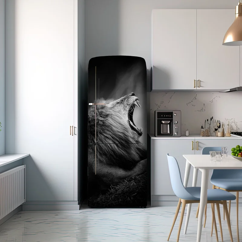 Kühlschrankaufkleber majestätischer brüllender löwe in monochrom Kühlschrankaufkleber majestätischer brüllender löwe in monochrom
