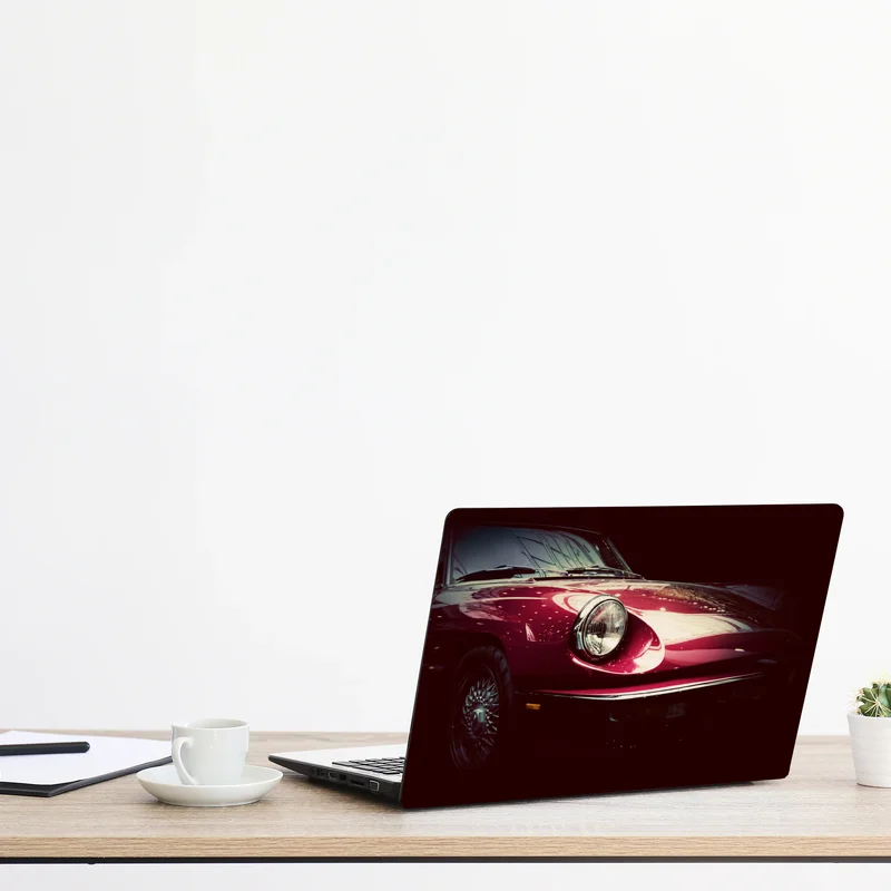 Laptop-Aufkleber nahaufnahme eines klassischen roten sportwagens Laptop-Aufkleber nahaufnahme eines klassischen roten sportwagens