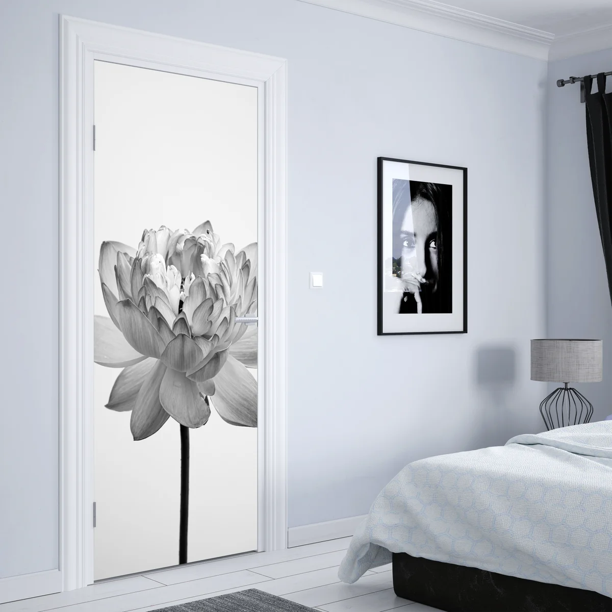 Türaufkleber ruhevoller lotus in graustufen Türaufkleber ruhevoller lotus in graustufen