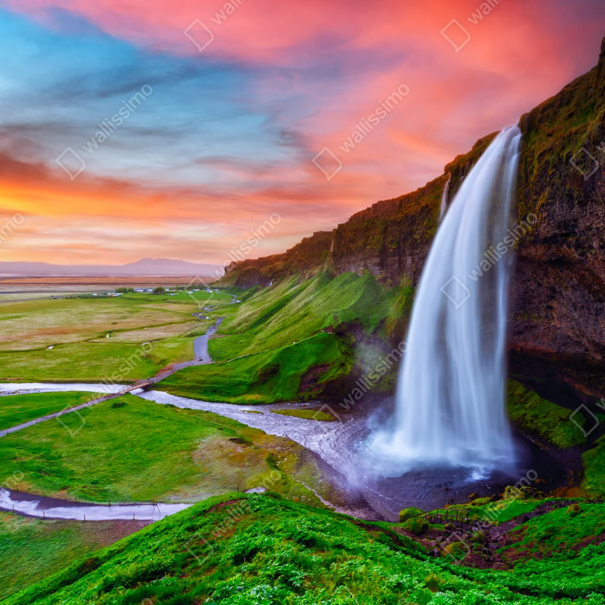 Fototapete wasserfall Seljalandsfoss bei sonnenuntergang Fototapete wasserfall Seljalandsfoss bei sonnenuntergang