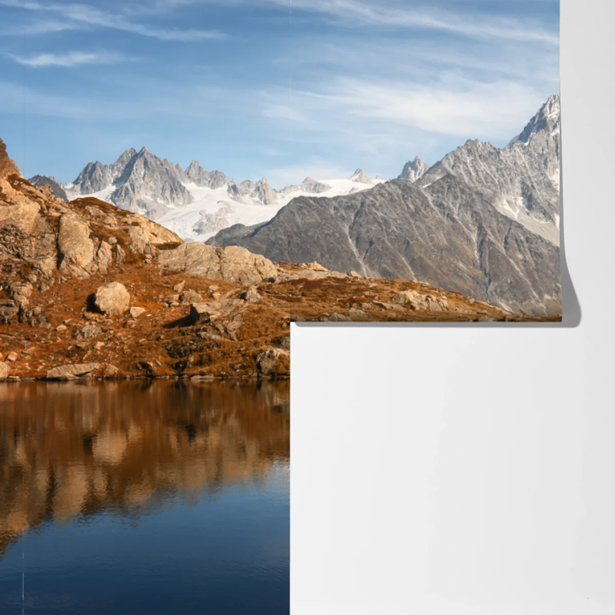 Fototapeta spokojne alpejskie szczyty odbite w jeziorze Fototapeta spokojne alpejskie szczyty odbite w jeziorze