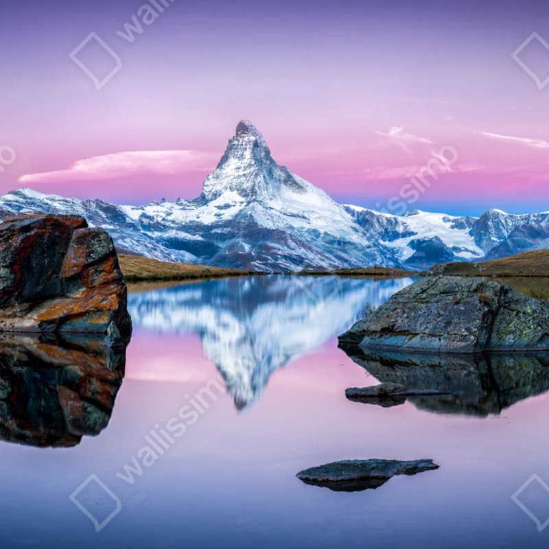 Repositionierbarer Aufkleber sanfte alpine spiegelung bei dämmerung Repositionierbarer Aufkleber sanfte alpine spiegelung bei dämmerung