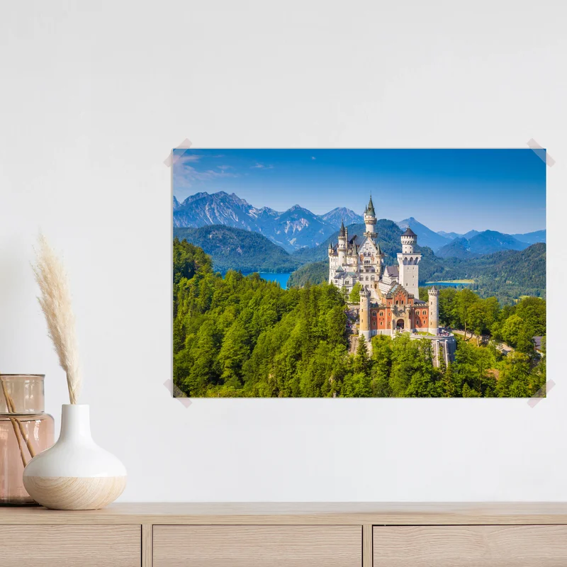 Poster schloss Neuschwanstein in alpiner landschaft Poster schloss Neuschwanstein in alpiner landschaft