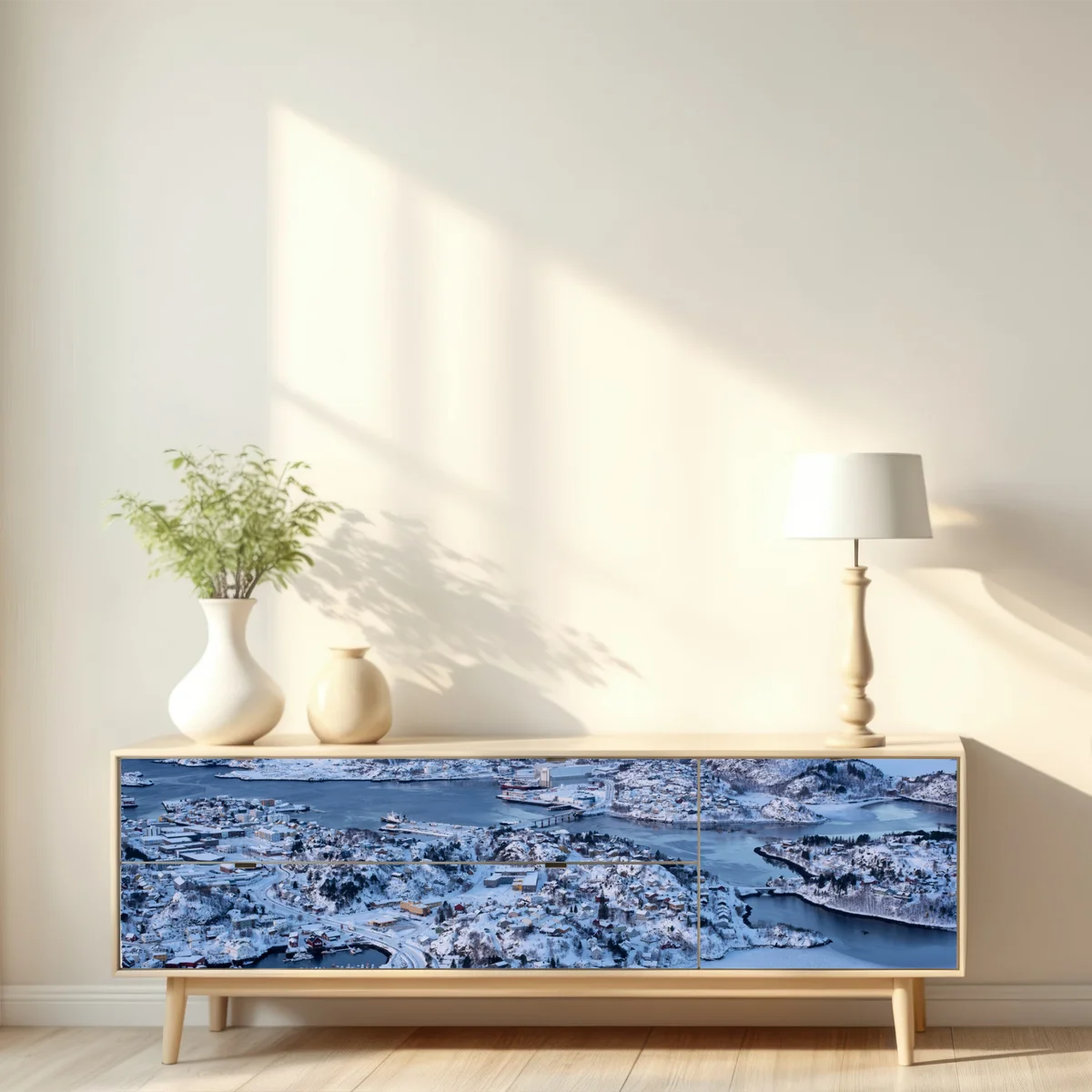 Repositionierbarer Aufkleber winterliche luftaufnahme des hafens von Svolvaer, Norwegen Repositionierbarer Aufkleber winterliche luftaufnahme des hafens von Svolvaer, Norwegen