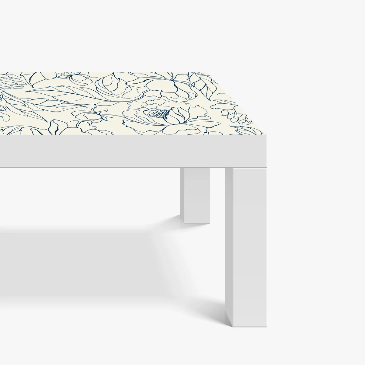 Tischaufkleber und Schreibtischaufkleber handgezeichnetes marineblaues blumenmuster auf creme Tischaufkleber und Schreibtischaufkleber handgezeichnetes marineblaues blumenmuster auf creme