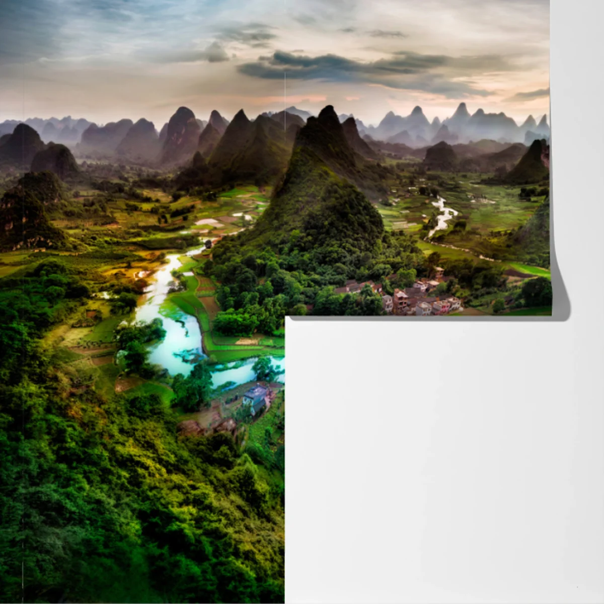 Fototapete smaragdfluss zwischen karsthügeln panorama Fototapete smaragdfluss zwischen karsthügeln panorama