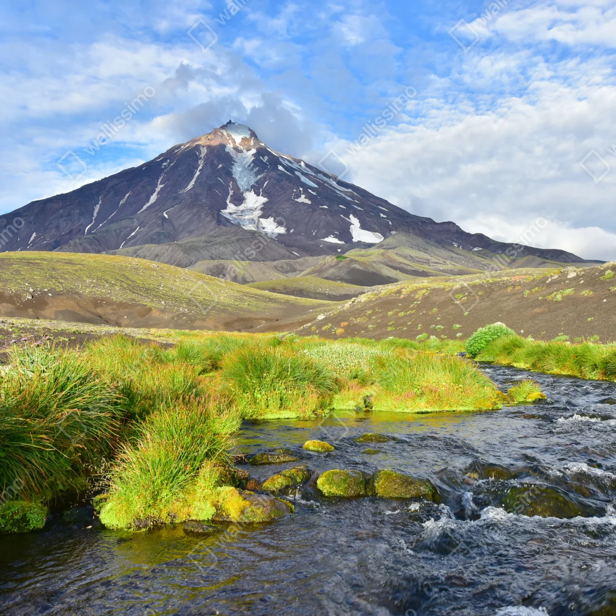 Leinwandbild blick auf den vulkan Koryaksky vom nordosthang Leinwandbild blick auf den vulkan Koryaksky vom nordosthang