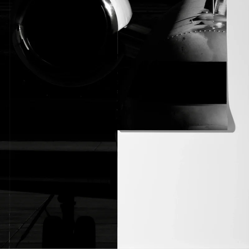 Fototapete monochrome frontalansicht eines privatjets Fototapete monochrome frontalansicht eines privatjets