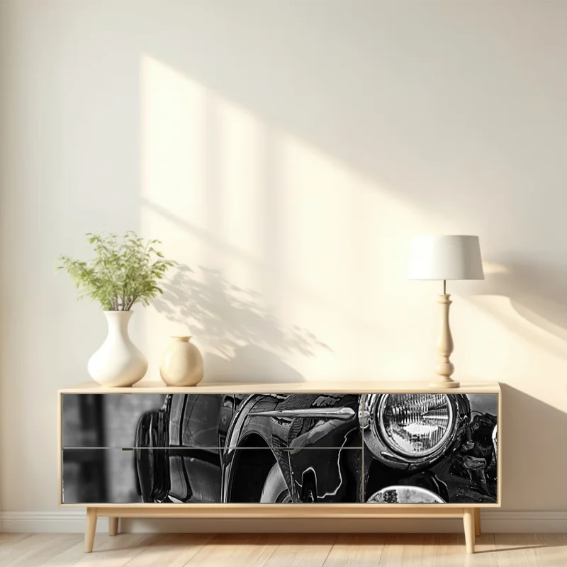 Repositionierbarer Aufkleber vintage klassisches auto auf kopfsteinpflaster