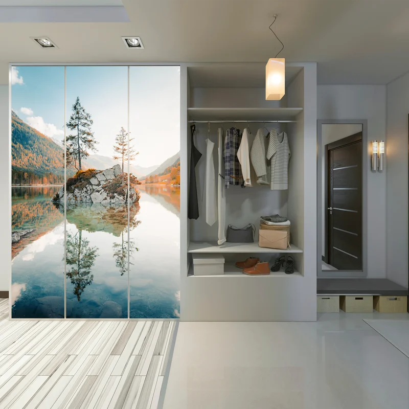 Schrankaufkleber sonnenbeleuchtete felsinsel am Hintersee