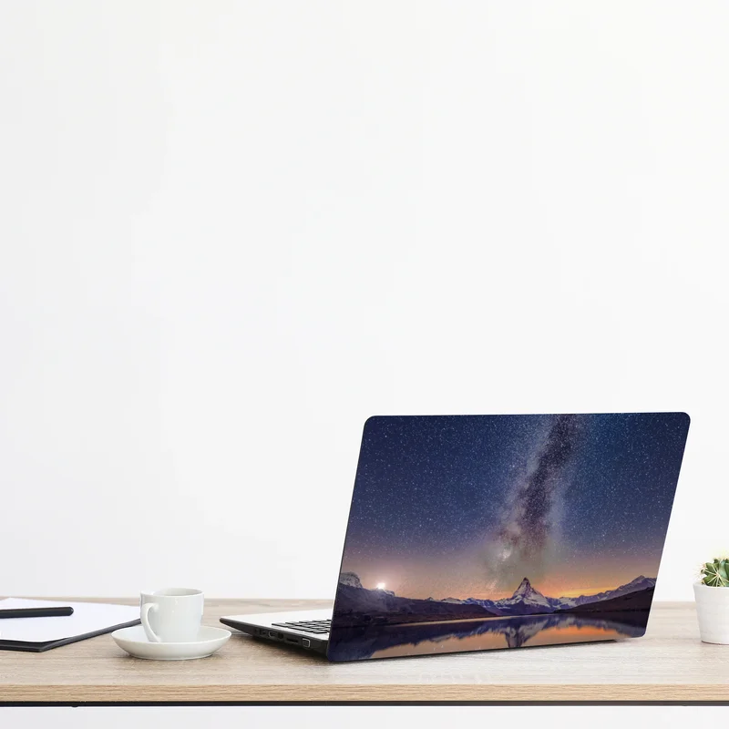 Laptop-Aufkleber milchstraße über alpengipfel gespiegelt im see