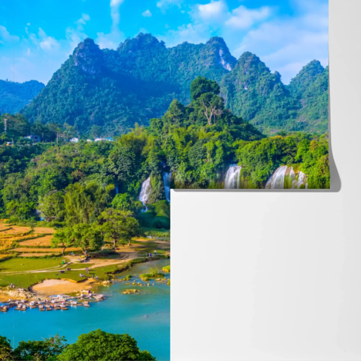 Fototapete üppige panoramaansicht eines wasserfalls mit karstbergen Fototapete üppige panoramaansicht eines wasserfalls mit karstbergen