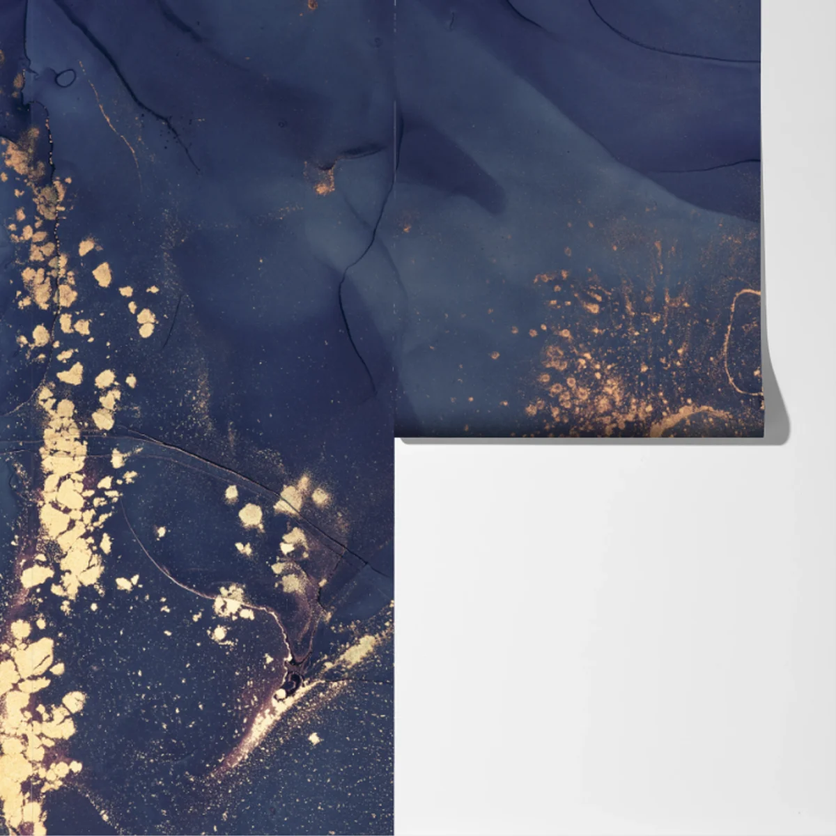 Fototapete dunkelblaue marmor-abstraktion mit goldenen adern Fototapete dunkelblaue marmor-abstraktion mit goldenen adern