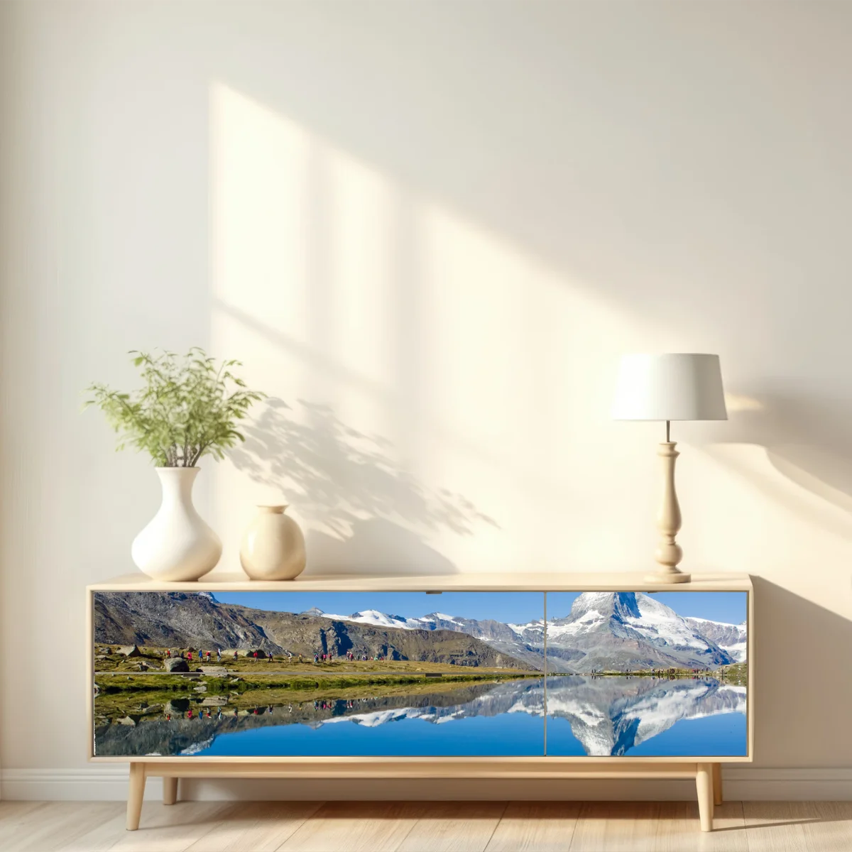 Repositionierbarer Aufkleber alpenberg spiegelung über stillem see Repositionierbarer Aufkleber alpenberg spiegelung über stillem see