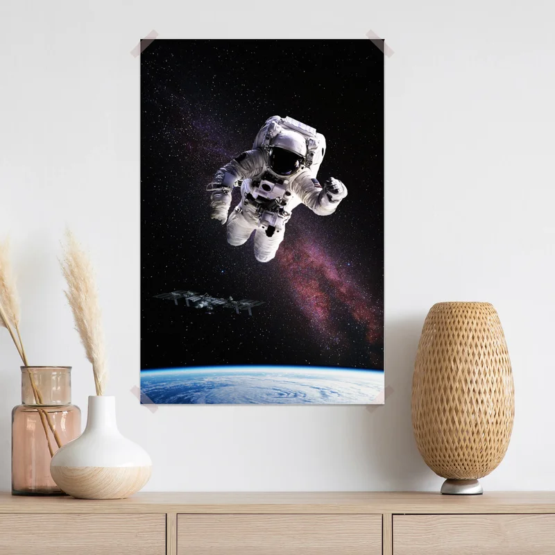 Poster astronaut über der Erde und galaxie Poster astronaut über der Erde und galaxie