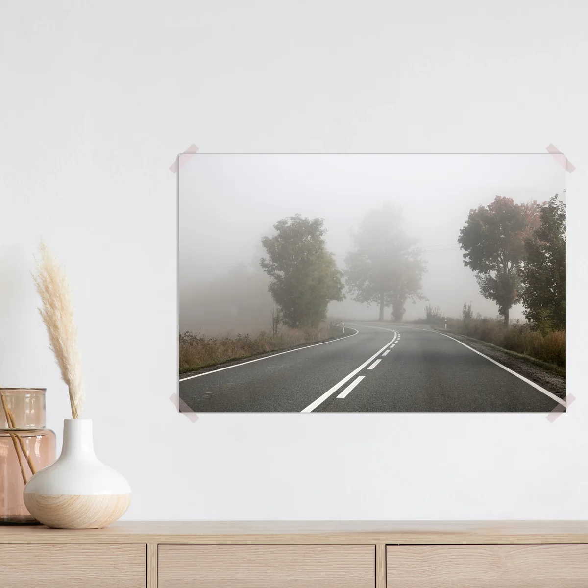 Poster Bild zeigt neblige Straße • Poster bei Wallnifity® Poster Bild zeigt neblige Straße • Poster bei Wallnifity®