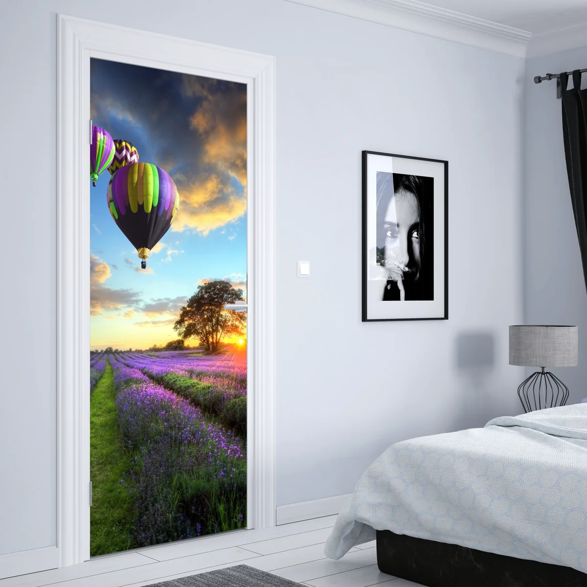 Türaufkleber lavendersonnenuntergang mit bunten heißluftballons Türaufkleber lavendersonnenuntergang mit bunten heißluftballons