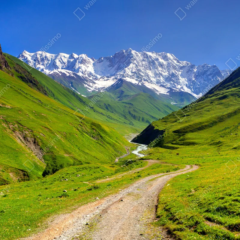 Fototapete majestätischer blick auf Shkhara von Ushguli Fototapete majestätischer blick auf Shkhara von Ushguli