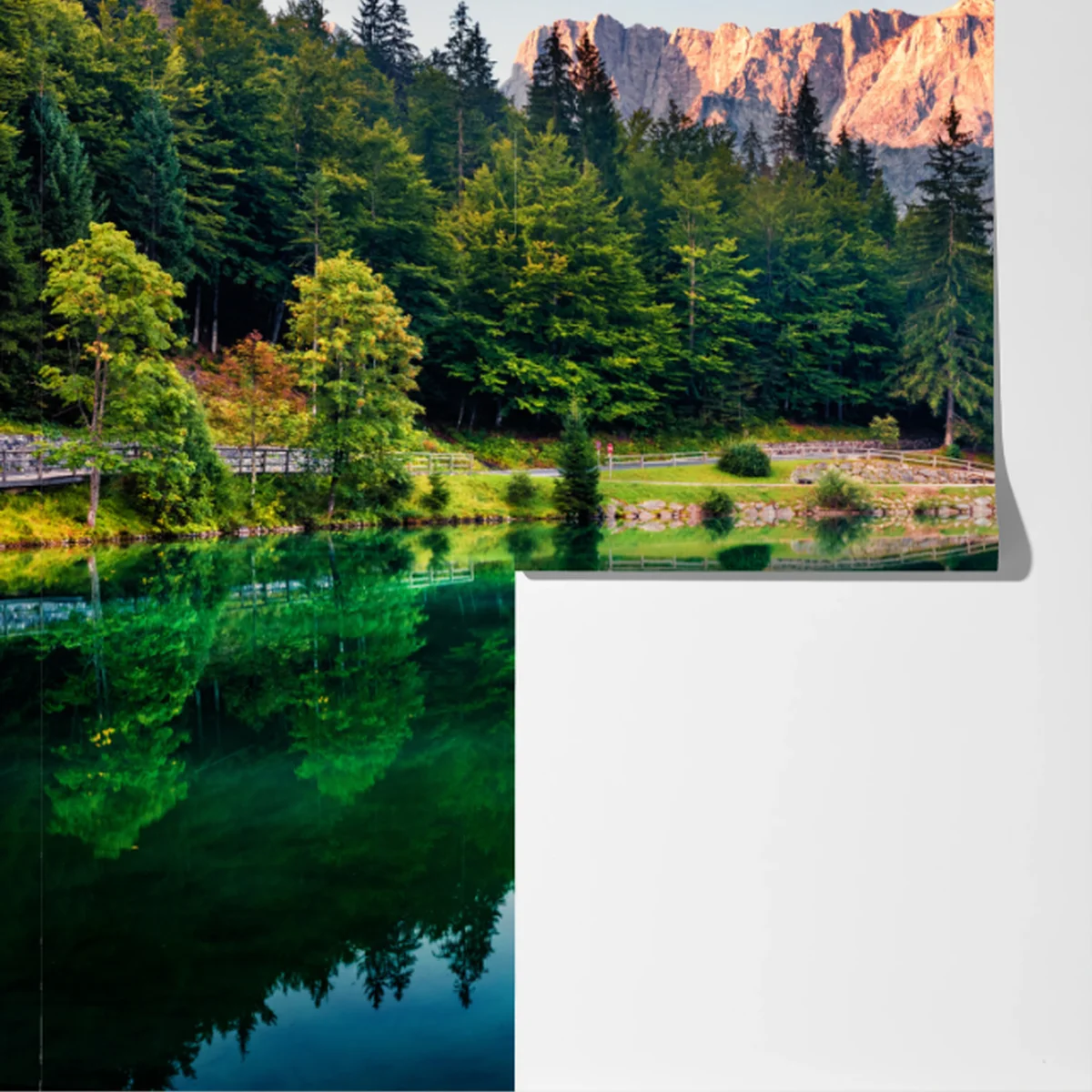 Fototapete ruhiger morgen am Fusine See, Julische Alpen Fototapete ruhiger morgen am Fusine See, Julische Alpen