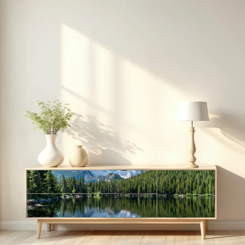 Repositionierbarer Aufkleber gebirgssee mit spiegelung