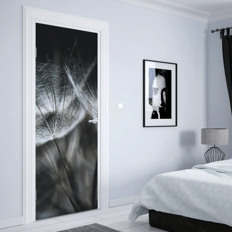 Türaufkleber zarte löwenzahnsamen in monochrom