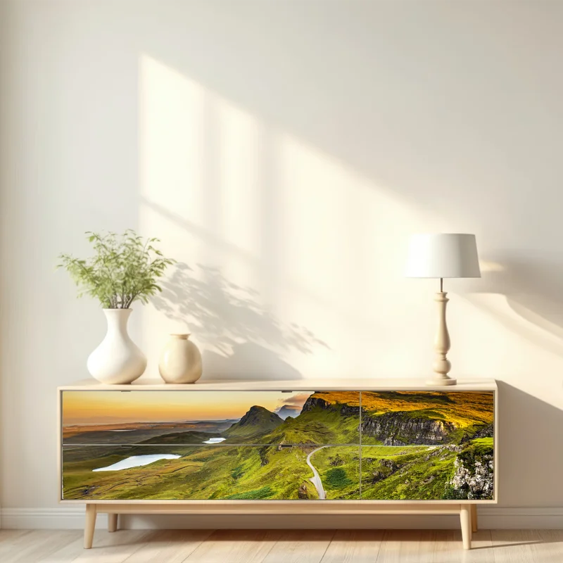 Repositionierbarer Aufkleber sonnenuntergang über Quiraing, Isle of Skye