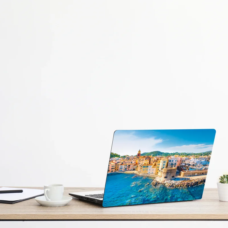 Naklejka na laptopa słoneczny port śródziemnomorski