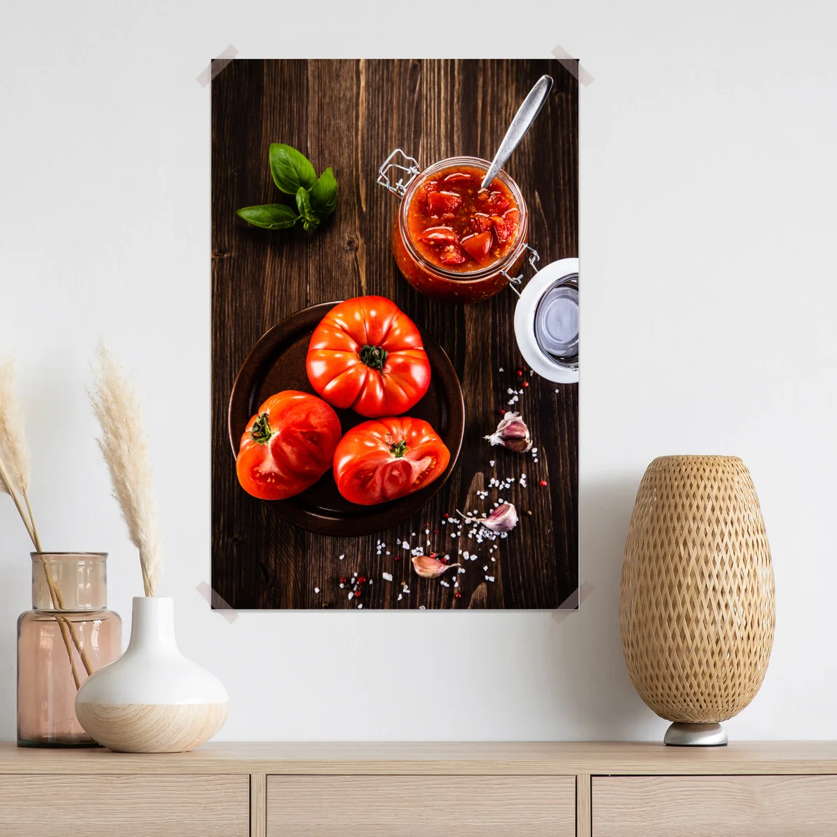 Poster frische tomaten und hausgemachte tomatensauce Poster frische tomaten und hausgemachte tomatensauce