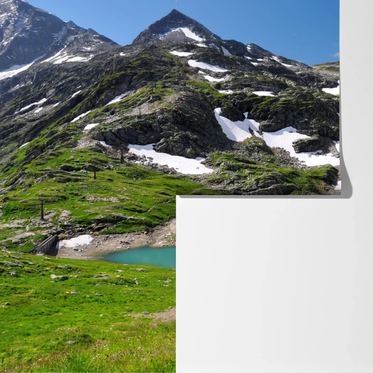 Fototapete bergsee mit türkiswasser und gebirgspanorama Fototapete bergsee mit türkiswasser und gebirgspanorama