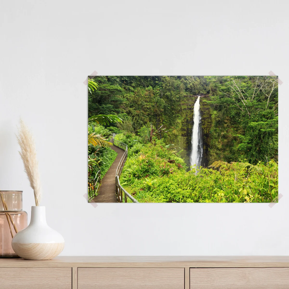 Poster steg zu Akaka Falls, Hawaii • Poster bei Wallnifity® Poster steg zu Akaka Falls, Hawaii • Poster bei Wallnifity®